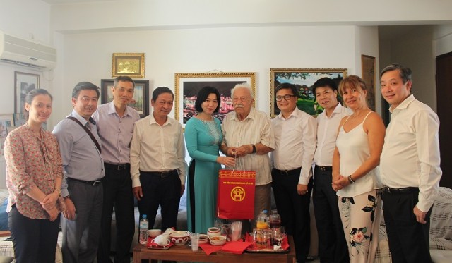 Phó Chủ tịch Phùng Thị Hồng Hà cùng Đoàn ĐB TP Hà Nội Đoàn đại biểu TP Hà Nội thăm và làm việc tại Hy Lạp, Đan Mạch: Góp phần thúc đẩy hợp tác kinh tế, thương mại, du lịch